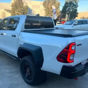 Manual Roller Shutter For Toyota Tundra